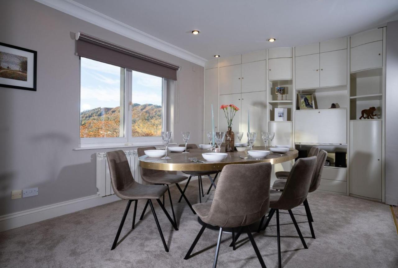 Brand New - Contemporary - 2 Bedroom - 2 Bathroom - Spacious - Views Apartment Ambleside