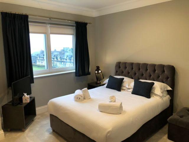 Apartment Brand New - Contemporary - 2 Bedroom - 2 Bathroom - Spacious - Views Ambleside