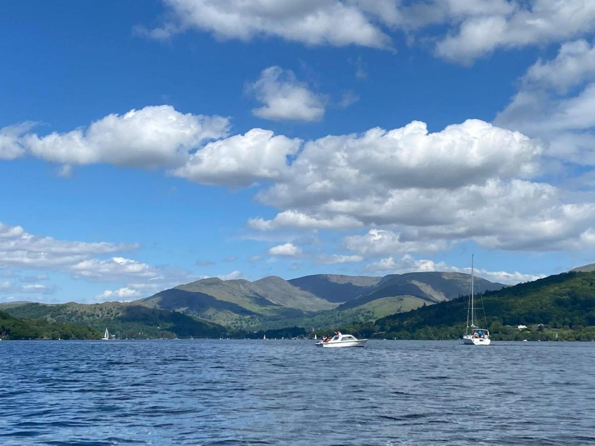 Brand New - Contemporary - 2 Bedroom - 2 Bathroom - Spacious - Views * Ambleside